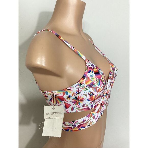 New. Verdelimon floral/bird wrap bikini top. Large. Retails $198 - Picture 4 of 9
